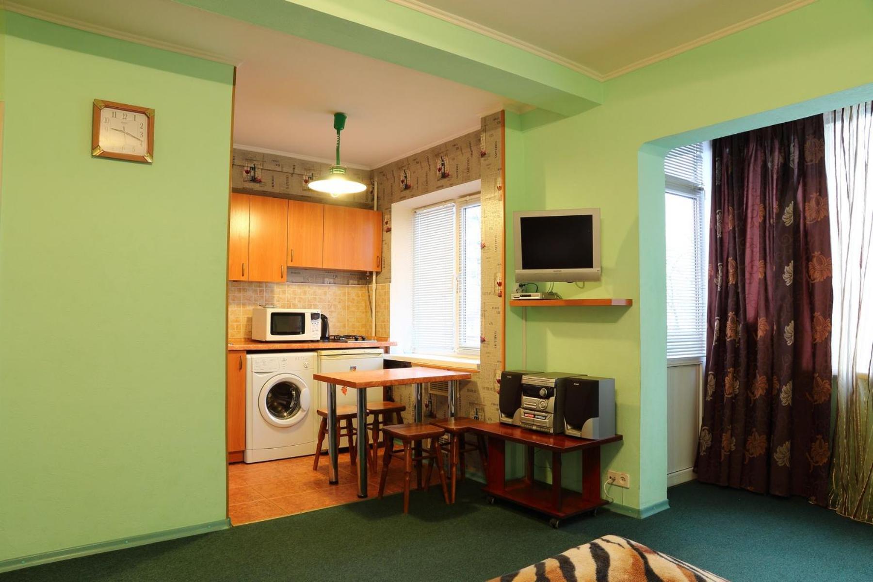 Ukrainian Hotel Service Apartments Kyiv Exterior photo