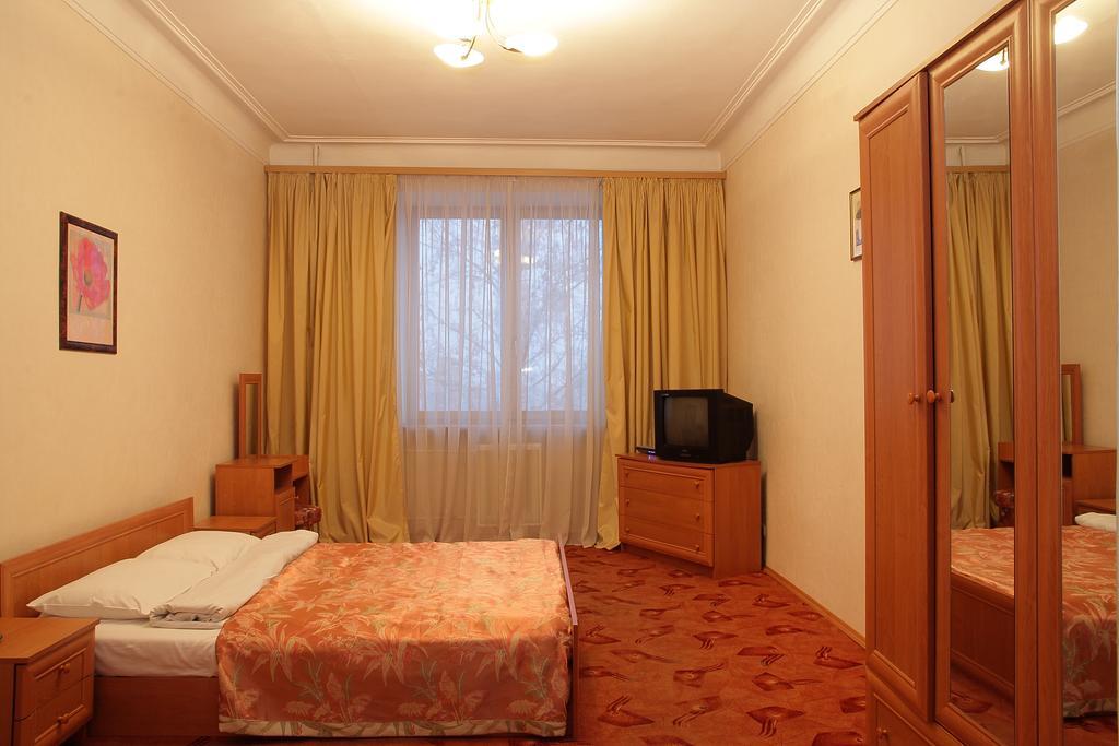 Ukrainian Hotel Service Apartments Kyiv Exterior photo