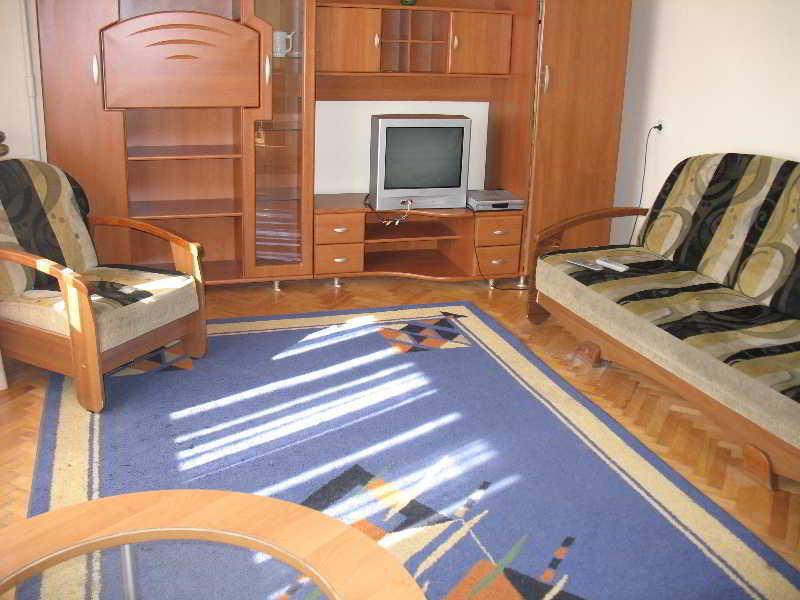 Ukrainian Hotel Service Apartments Kyiv Exterior photo
