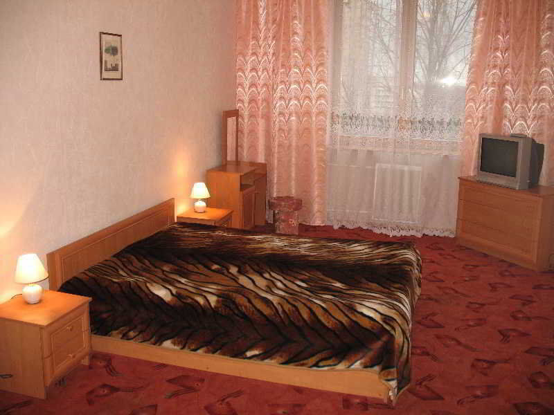 Ukrainian Hotel Service Apartments Kyiv Exterior photo